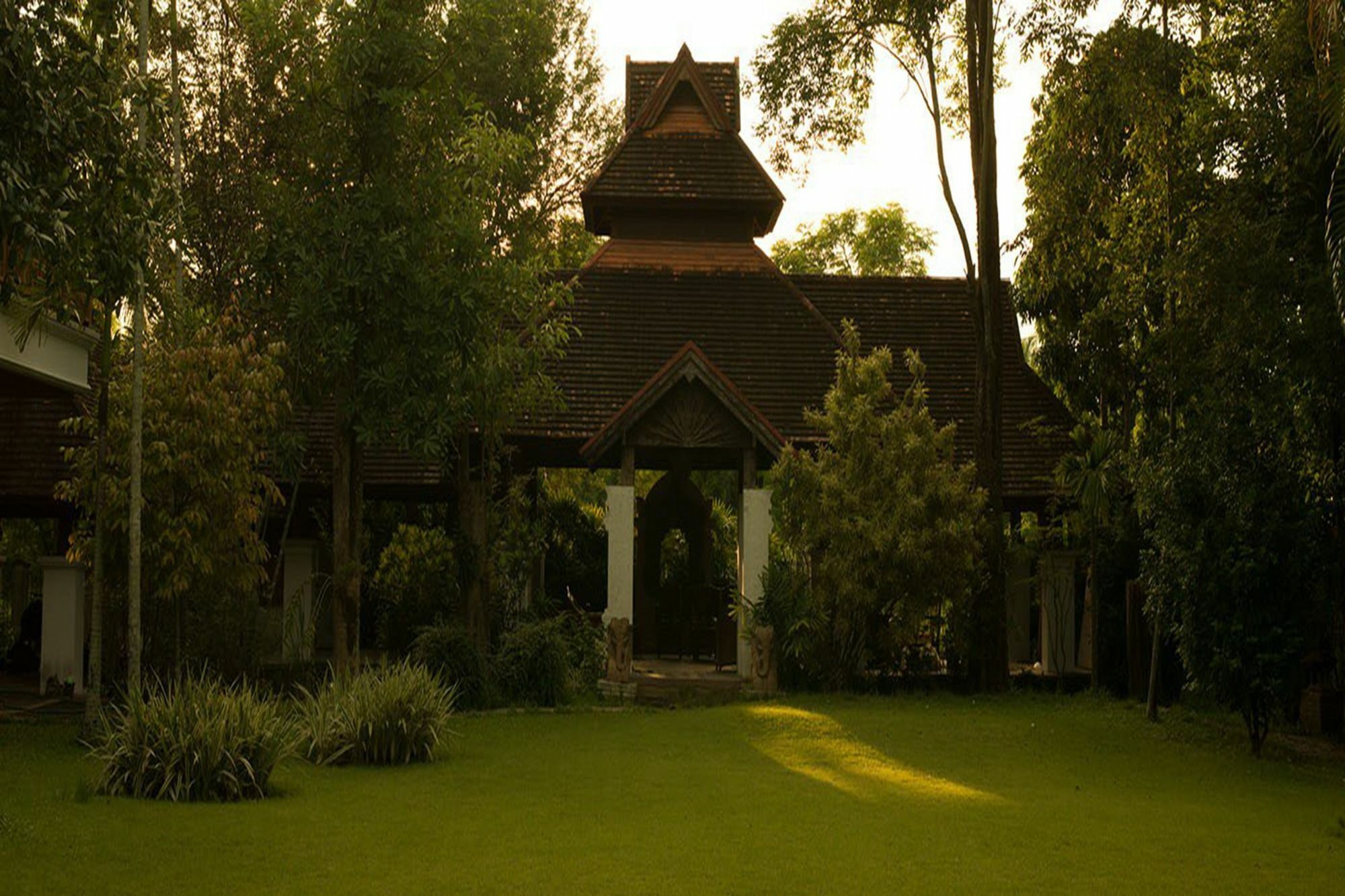 Taladya Homestay チエンマイ エクステリア 写真